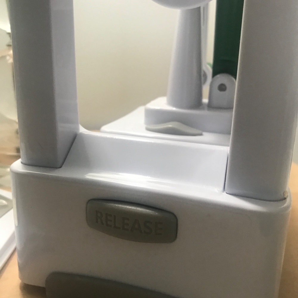VeggittiPro Spiralizer - Picture 6 of 8